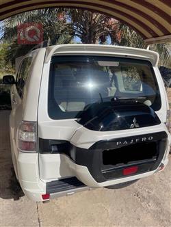 ميتسوبيشي باجيرو